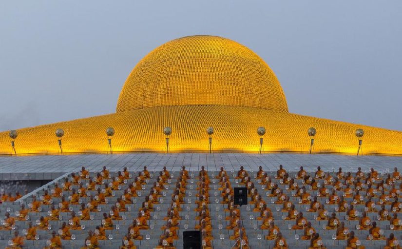 Sekolah di Tengah Kuil: Penggabungan Spiritualitas dan Akademik di Thailand Utara