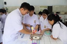 Kenapa Air Bisa Mendidih? Yuk, Kupas Bareng Ilmu Kimia Dasar!